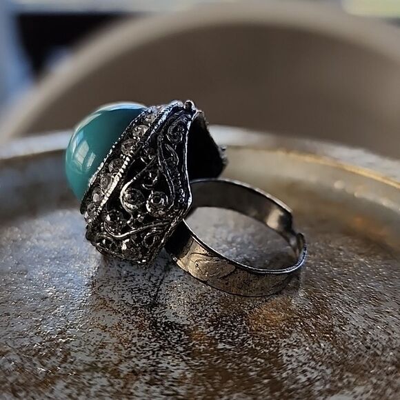 Vintage Enamel and Rhinestone Raised Adjustable Ring - Picture 7 of 14